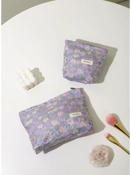 K-Style of Fresh Literary Cosmetic Bag Small Portable Women's Portable Storage Bag Clutch Bag Ins Style Large Capacity Wash