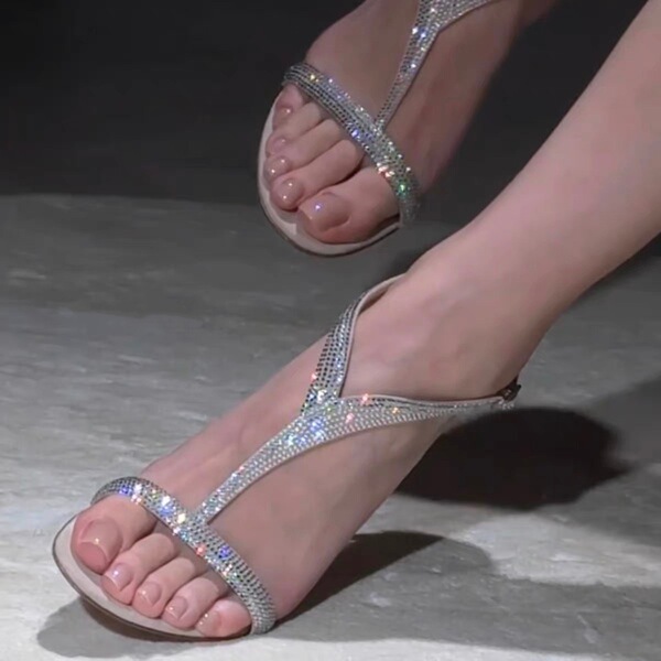 Sexy romantic and delicate high heels open toe nude with rhinestones…