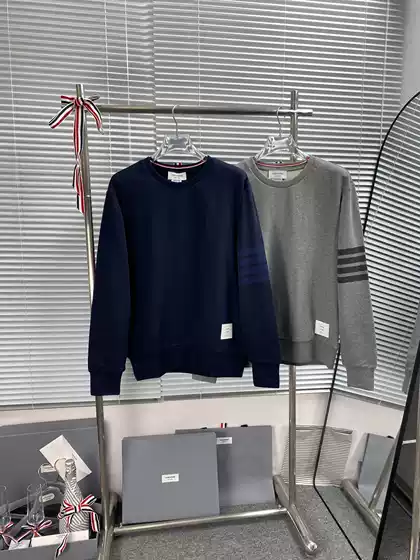 High-End Version of the Trendy Brand's 25 New Models, Classic Color-Woven Four-Stripe Unisex Crewneck Sweatshirt