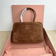 2024���¿�Miu��ins�W�tͬ��ţƤĥɰ��Ƥ�μ����������5BB117