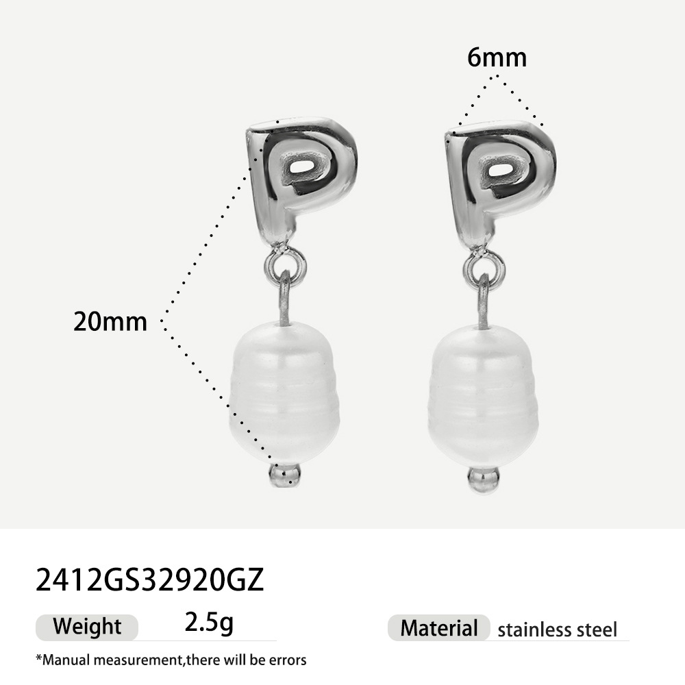 Alta europa y americana de acero inoxidable pendientes de perlas de alta calidad nicho simple joyería de acero de titanio letras pendientes de oro y plata mujeres