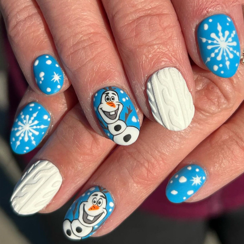 24 Pcs Short Oval Christmas Cartoon Snowman Snowflake 3D Embossed Sweater Design Matte Wear Armor Fake Nail 24 Pcs Short Oval Christmas Cartoon Snowman Snowflake 3D Embossed Sweater Design Matte Wear Armor Fake Nail