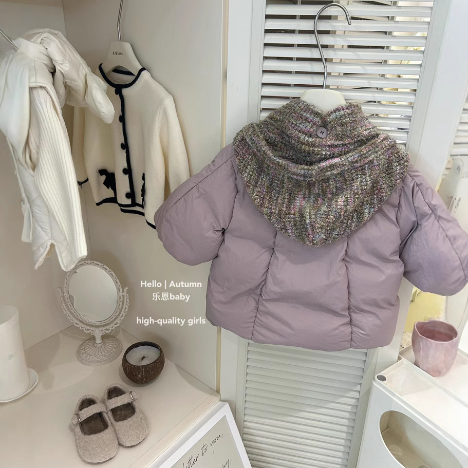 [Ropa infantil Leen] Niñas otoño y invierno nuevo abrigo de algodón púrpura + bufandas estilo extranjero chaqueta de algodón gruesa de moda