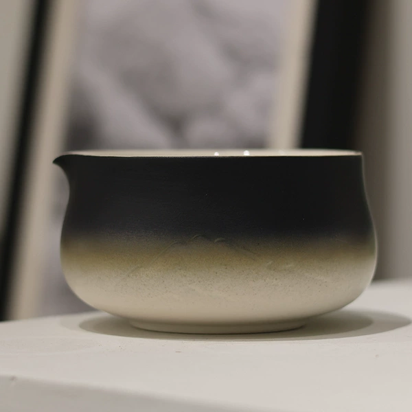 Gradient distant mountains black and white single bowl