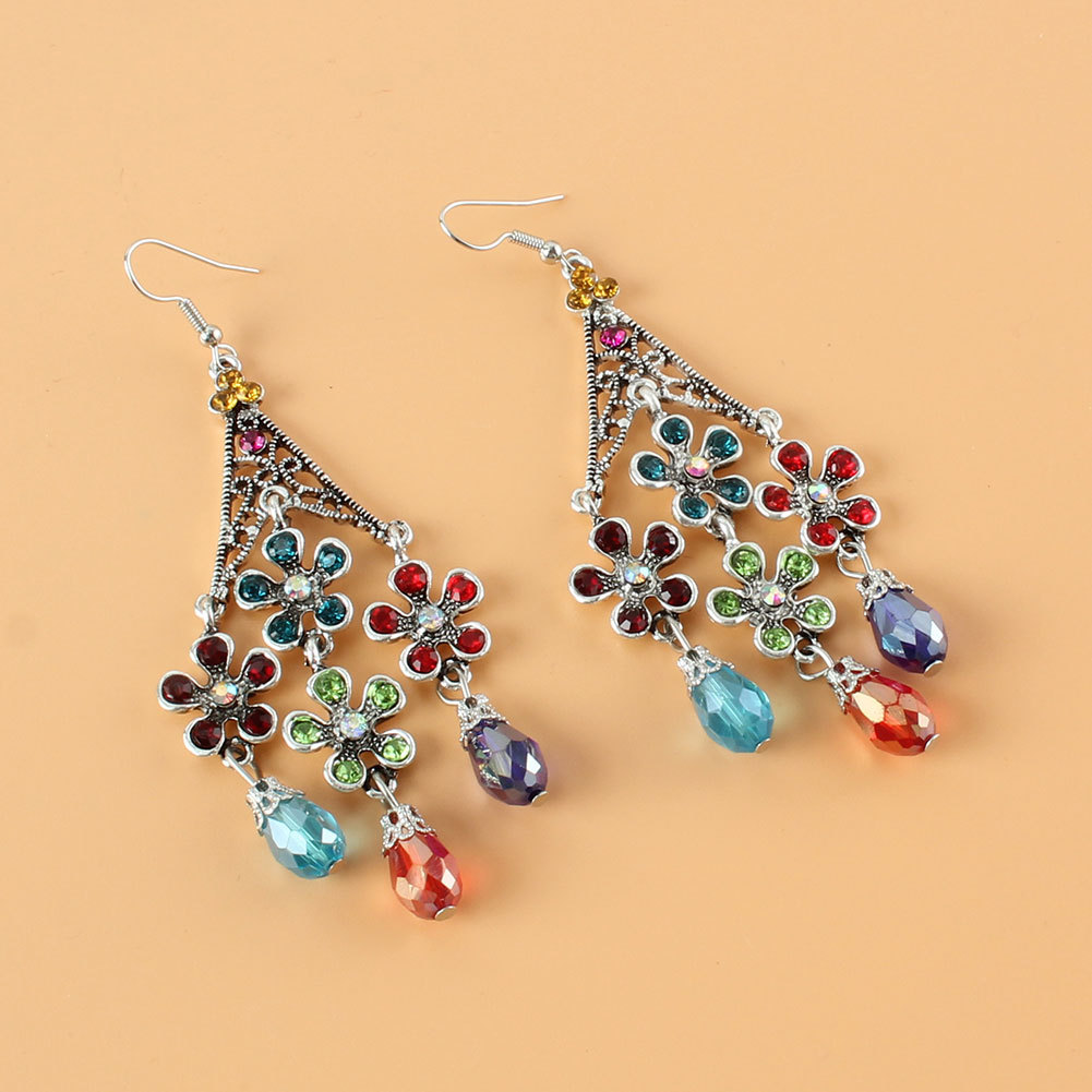 Retro Alloy Diamond Hollow Flower Drop Earrings Wholesale Nihaojewelry display picture 2