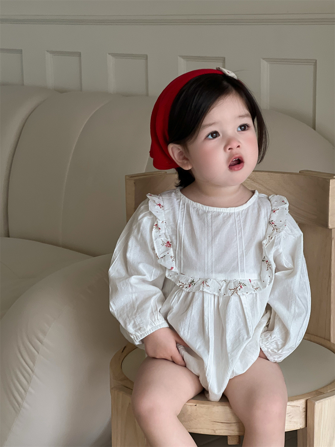 Bebé de otoño encaje camiseta 2025, nuevo producto de otoño, ropa infantil coreana, ropa de niña, ropa de otoño bebé