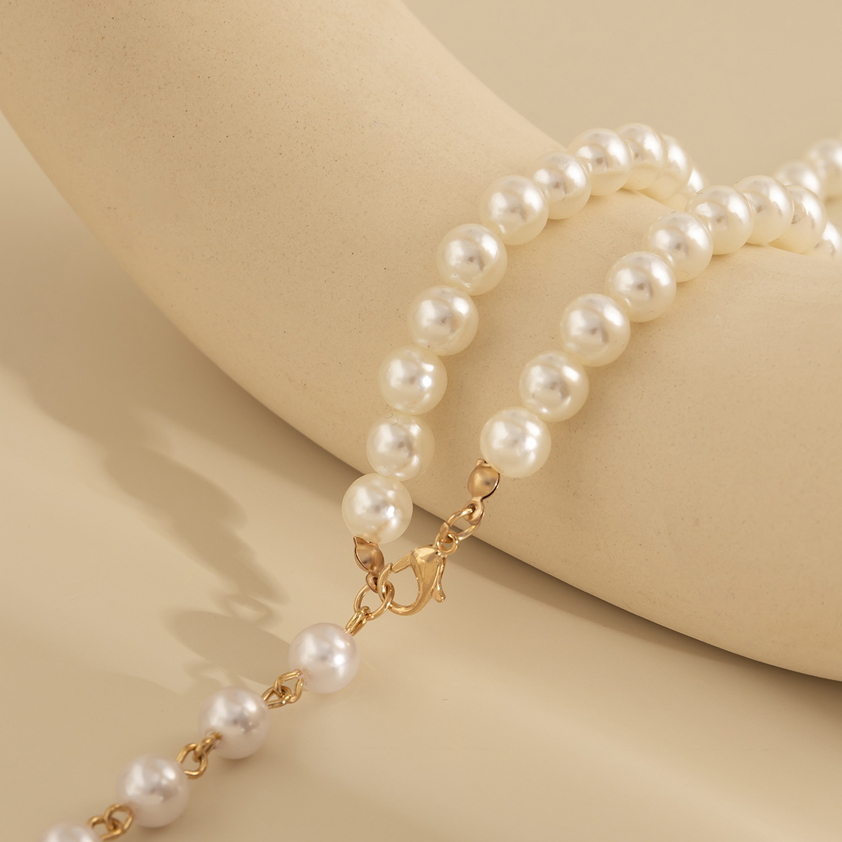 Simple Style Geometric Metal Pearl Necklace