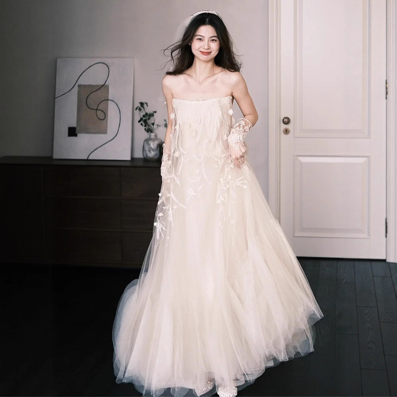 Strapless Forest-Style Light Wedding Dress 2026 New Model, Stunning and Ethereal Bride's Travel Photography Engagement Coming-Of-Age Ceremony Party Evening Dress for Women