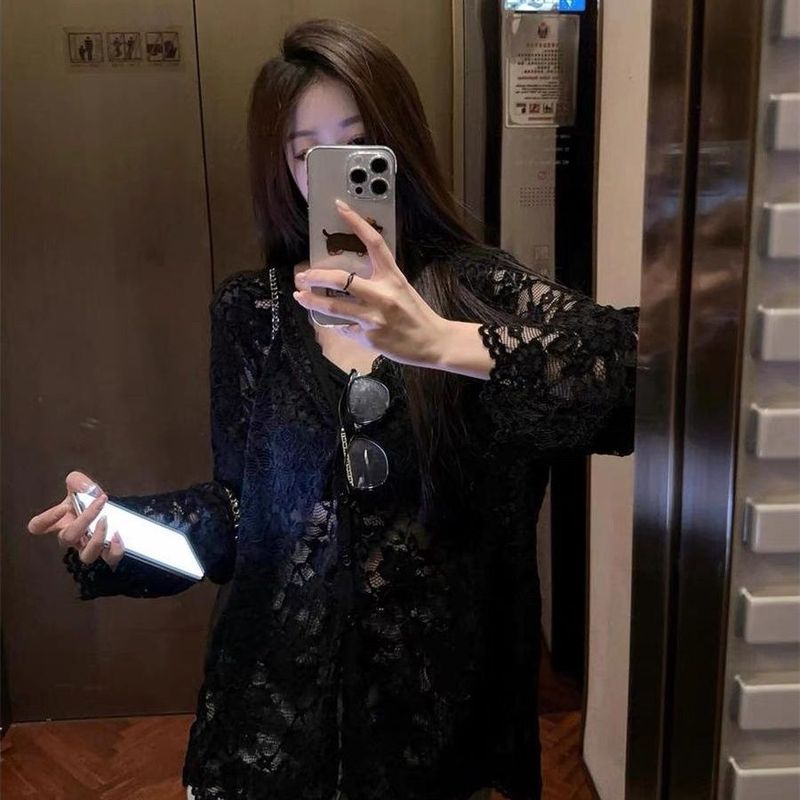 2025甜辣风黑色领内搭长袖蕾丝衫女秋季新款显瘦单排扣镂空上衣|undefined