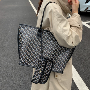 ����ӡ�����������ذ���Ů2025�¿�r������ͨ�ڰ��羳����μ��