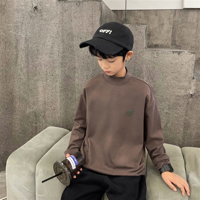 Camisa de terciopelo para niños Otoño e Invierno 2023 nuevos niños Camiseta de manga larga media cuello alto para niños medianos y grandes