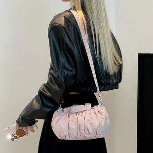 Colorful Fox���n�¿�Ůʿ�ް����e�ٴ��p��녶������μ�б���