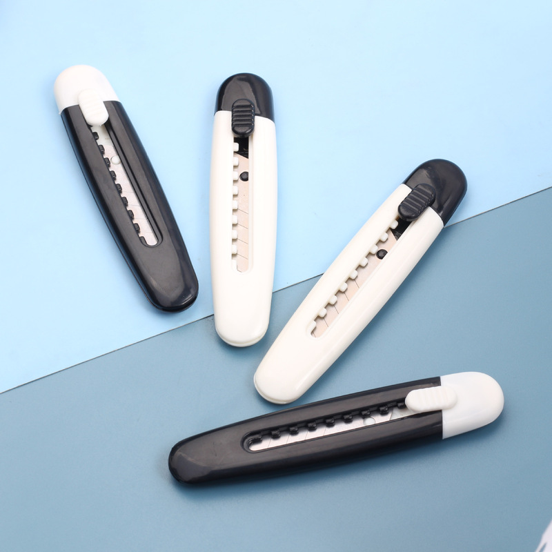 High-Appearance Utility Knife, Cute Cartoon Color-Blocking Fruit-Colored Mini Portable Paper Cutter, Package Opening and Letter Opening Knife