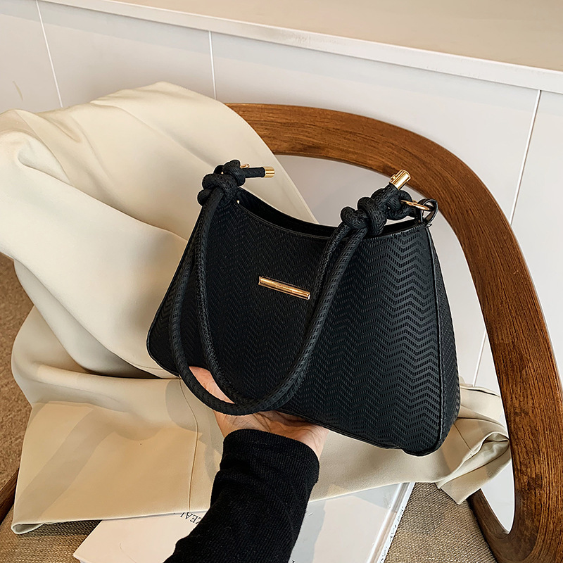 Bolsa de hombro de alta sensación para mujeres 2024 nuevo estilo de moda bolso de estilo extranjero bolso de hombro de mujer retro versátil bolso de hombro