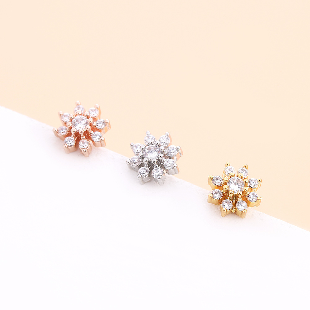 Mode Forme De Cœur Fleur Acier Inoxydable Le Cuivre Placage Incruster Zircon Boucles D'oreilles 1 Pièce display picture 5