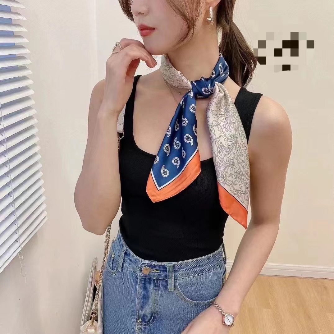 Decoración de verano bufandas de seda para viajeros bufandas profesionales 70x70 pequeñas bufandas cuadradas accesorios de mujer ataduras de cabello seda simulada