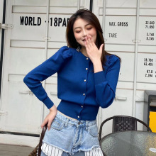 秋冬2025新款泡泡袖单排扣针织衫女韩版复古chic长袖显瘦开衫上衣