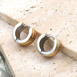 项链;耳环;戒指