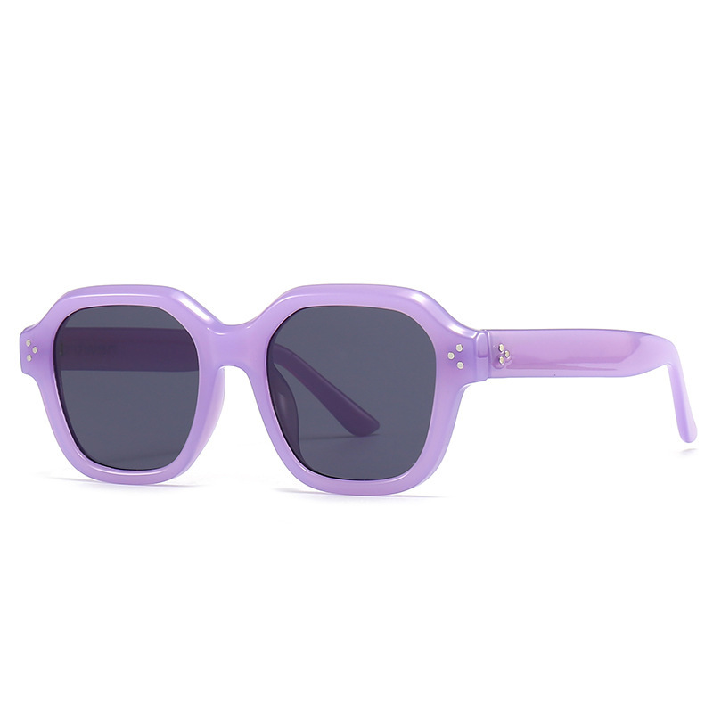 Versatile Minimalist Women's Sunglasses 2026 New Model Letter Print UV Protection Thick Frame Square Couple Street Style Vacation Glasses_voghion.com