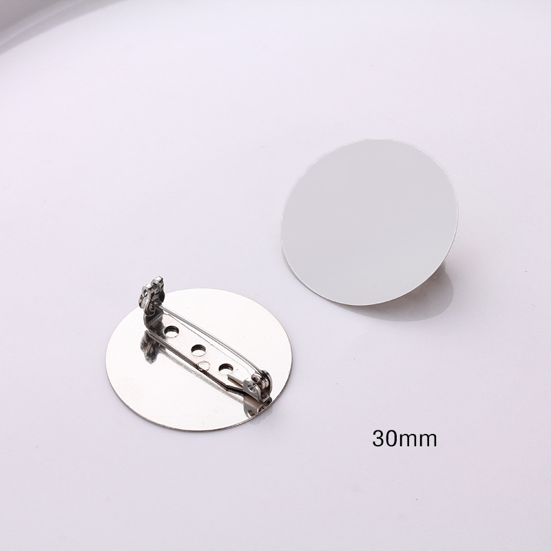 Brooch, 30mm, 1 pieces