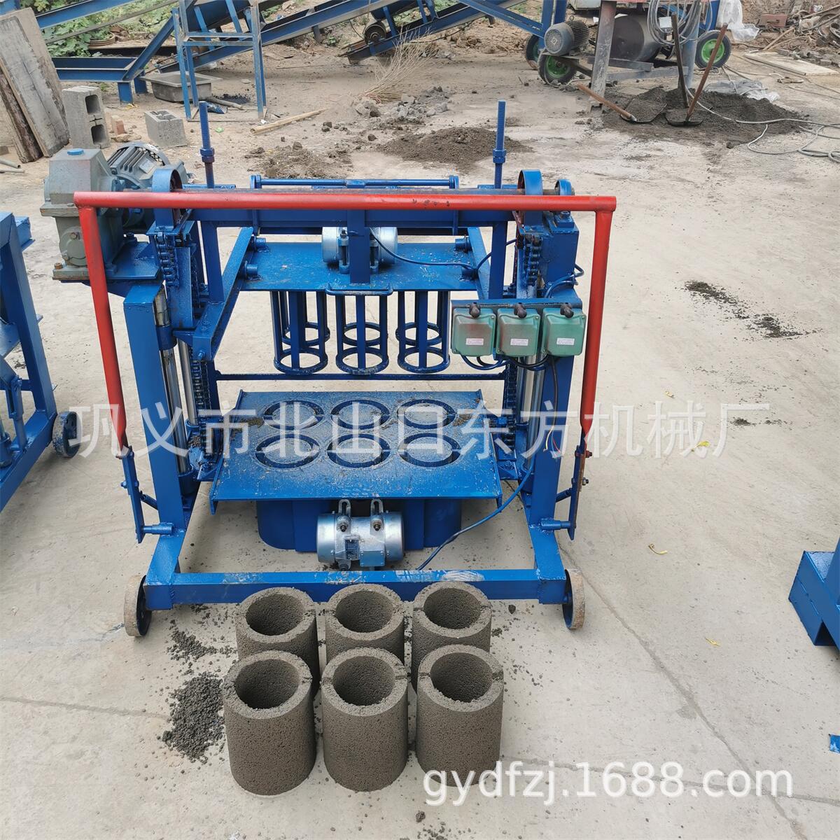 自动升降行走移动免烧制砖机水泥小圆管砖粉煤灰砖头机械生产厂家