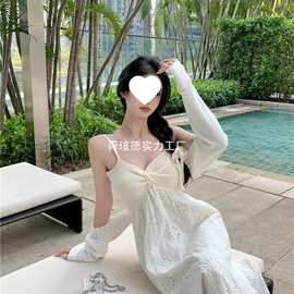 纯欲气质时尚套装设计感针织拼接镂空吊带连衣裙防晒开衫两件套