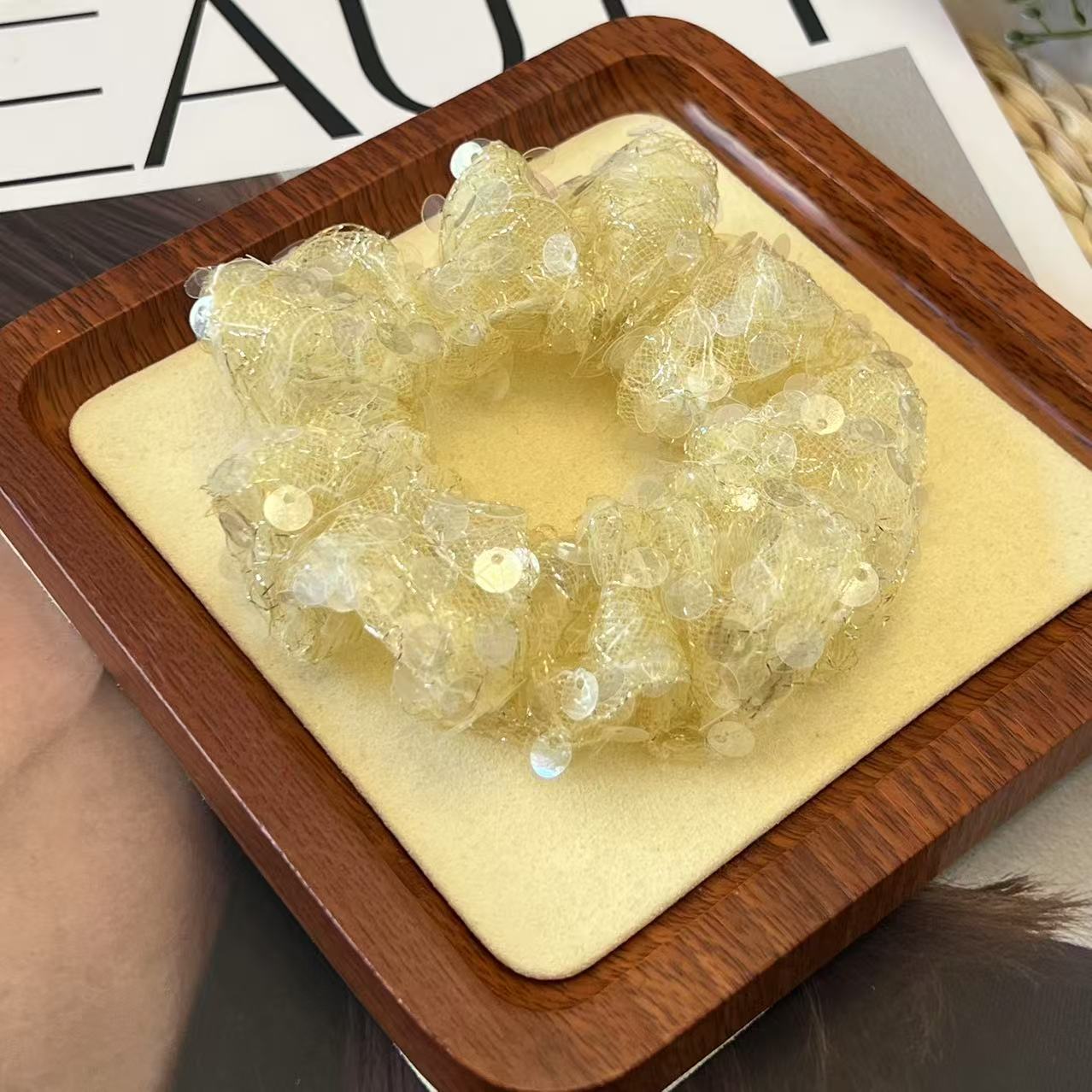 노란색