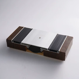 变形缝装置;地垫;组合地垫