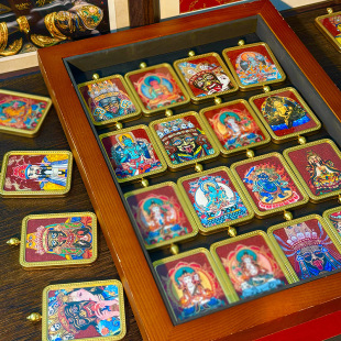 2025 New Xizang Hand-Painted Cinnabar Thangka Pendant Ethnic Style Gawu Box Wholesale