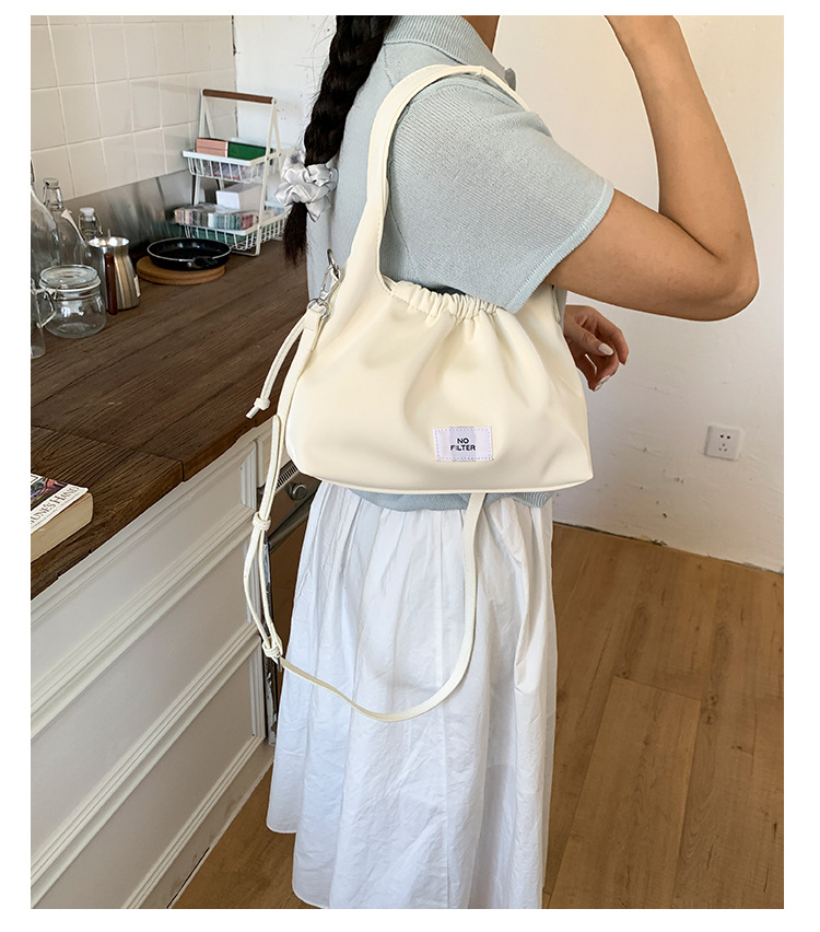 New 2025 Pleated bag for women, large-capacity, fashionable and versatile shoulder bag, nylon fabric casual commuting crossbody bag for women undefined