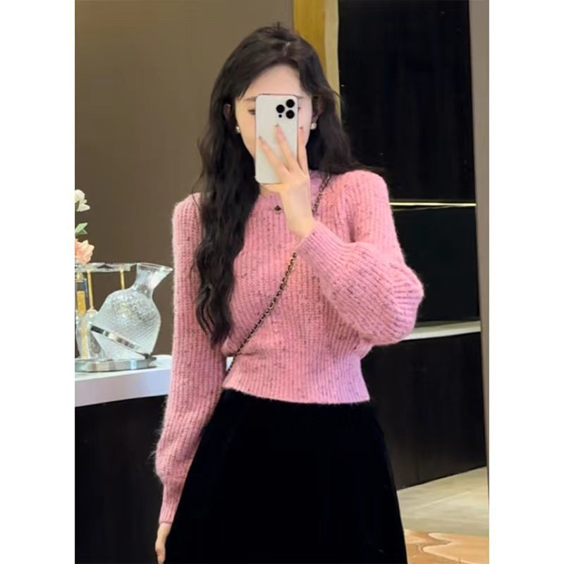 Women's Short Base Sweater for Autumn and Winter, New Style with a Cinched Waist, Petite Knit Top with a Stylish Design