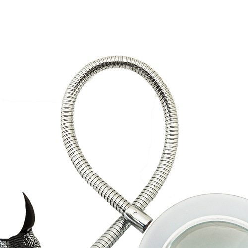 A one-piece clip-on LED magnifying lamp for beauty, nail art, micro-needling, repair, and elderly use