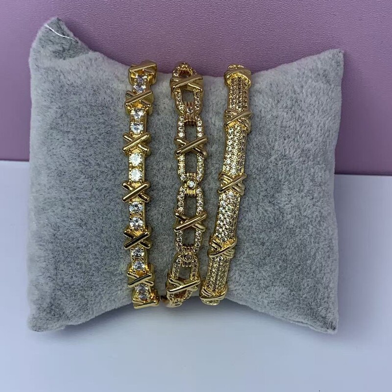 Retro Luxury Versatile Bracelet, Light Luxury, High-End Fashion, Exquisite Design, Fancy Bracelet