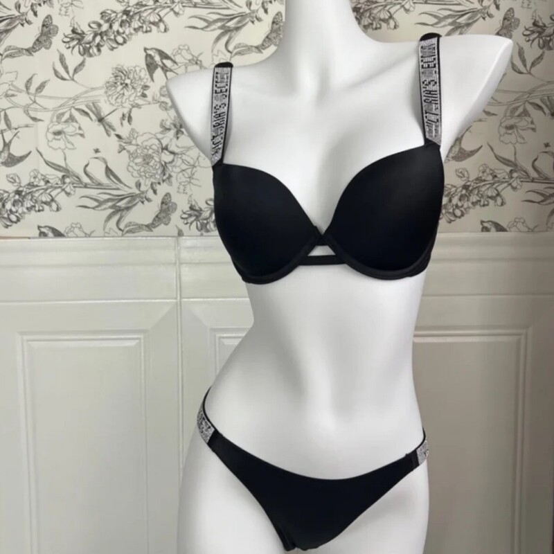 Sexy Fashion Lingerie with Rhinestones, European and American Style Shoulder Straps, Lettered Design, Push-Up Bra for Small Busts, Sexy Underwire Bra, Women's Lingerie Set