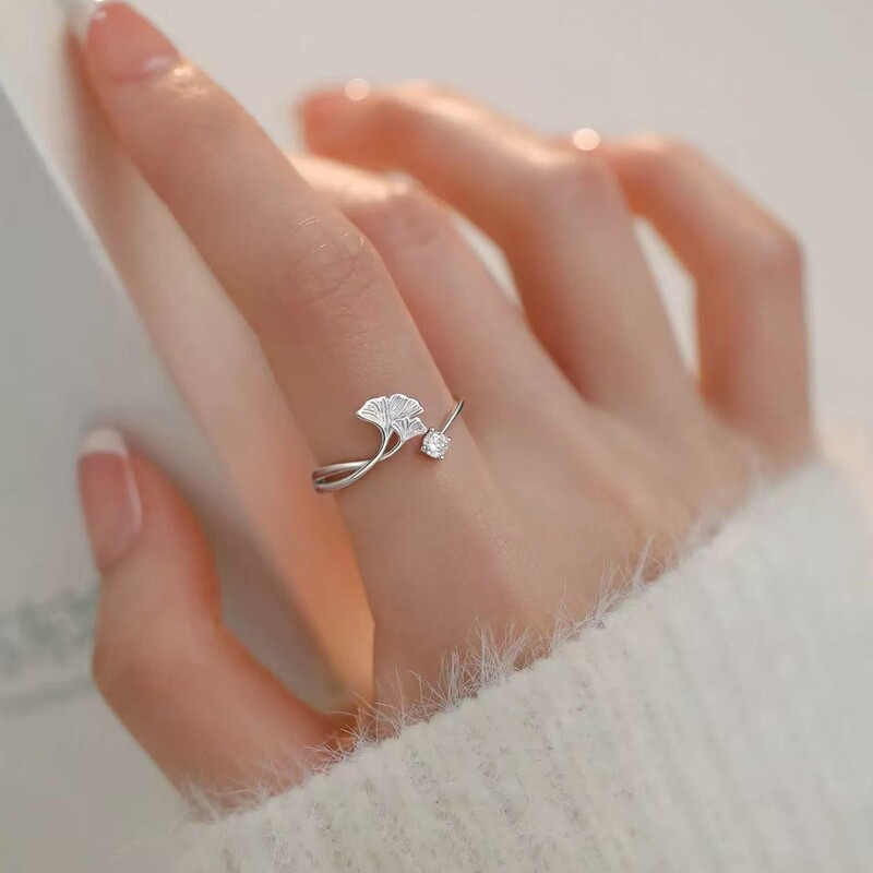 925 Silver-Plated Ginkgo Leaf Ring, Niche Design, Open Ring, Index Finger Ring, Women's High-End Plain Band Ring 925 Silver-Plated Ginkgo Leaf Ring, Niche Design, Open Ring, Index Finger Ring, Women's High-End Plain Band Ring