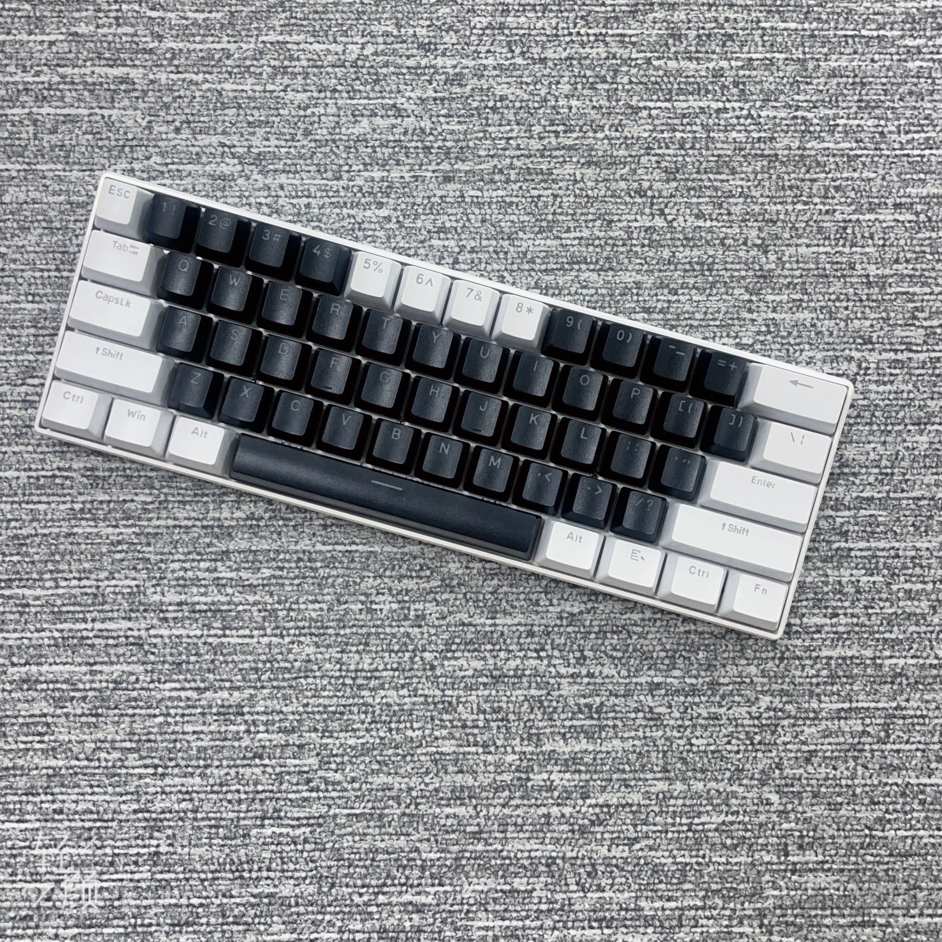 Mechanical Keyboard H61, Wired RGB Mixed-Light, Green/Red/Blue/Tea Switch Options, Compact