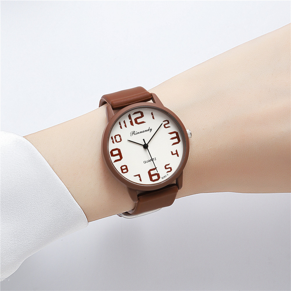 Casual Geometric Horseshoe Buckle Quartz Women's Watches display picture 1