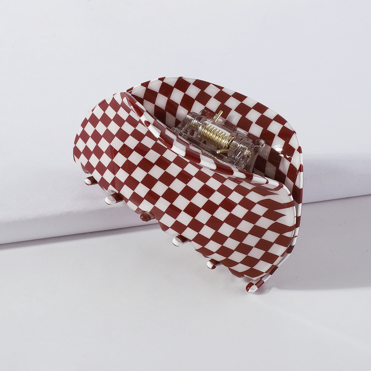 Moda Chesboard Plaid Color Barrettes Celulosa Acetato Hoja Retro Semicírculo Mujer Pelo Agarre display picture 4