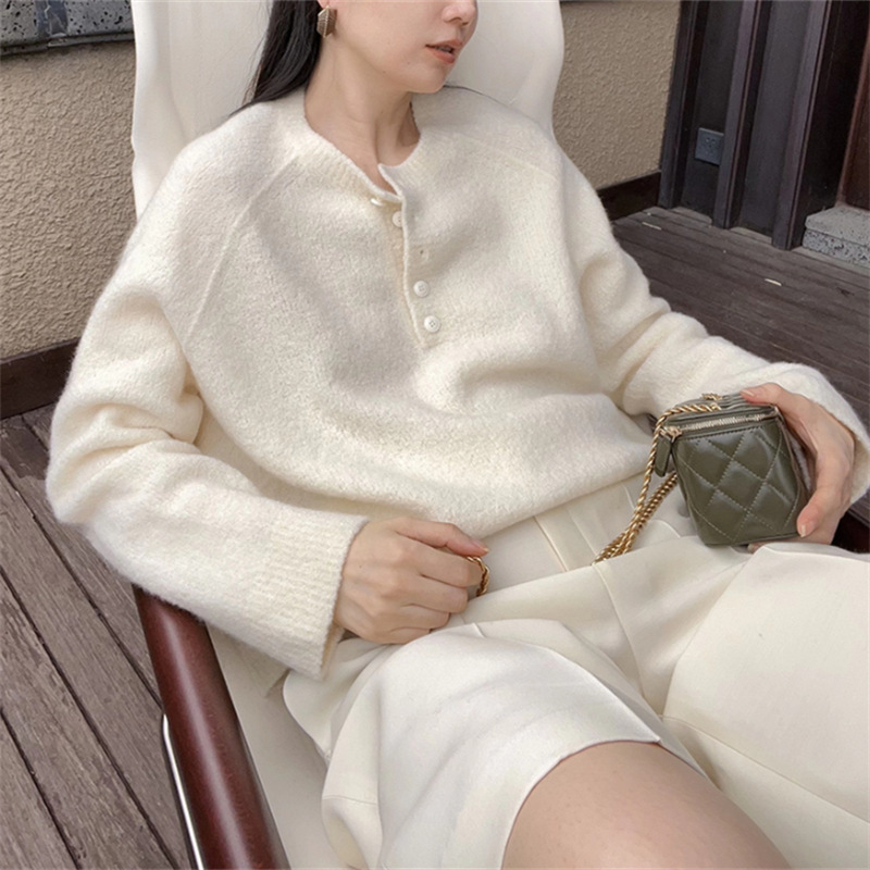 法式纯色高级感慵懒圆领针织打底衫女秋冬肌理感半开领软糯毛衣|undefined