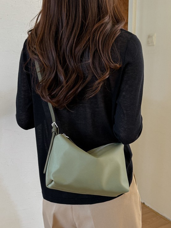 Bolso de mujer verano venta caliente nicho coreano bolso de almohada mujer tela de nylon ligera casual versátil mochila de hombro