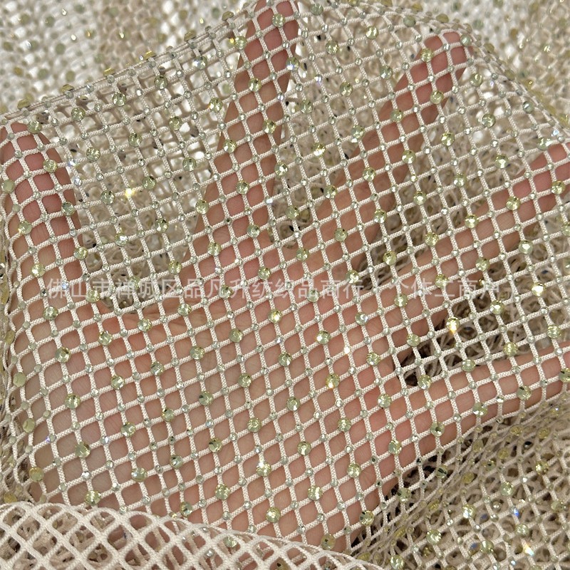 Fabricantes al por mayor tamaño de malla elástica imitación de malla de diamante australiano tela de perforación caliente vestido accesorios de prendas de vestir piezas de corte image 3