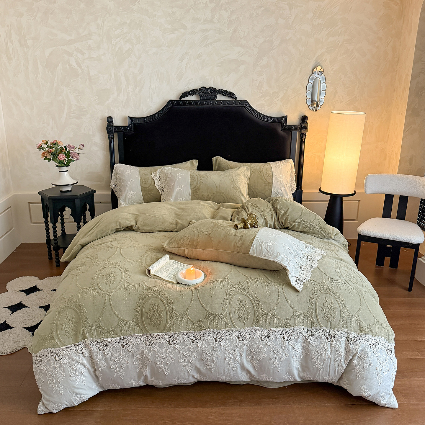 Princesa viento otoño y invierno nuevo veludo de leche de cuatro piezas para bebés cálidos estilo francés medieval ropa de cama de cuatro piezas