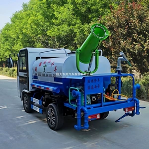 Export-ready small unbranded sprinkler truck for immediate delivery, suitable for gardens, residential areas, and construction sites. New offer
