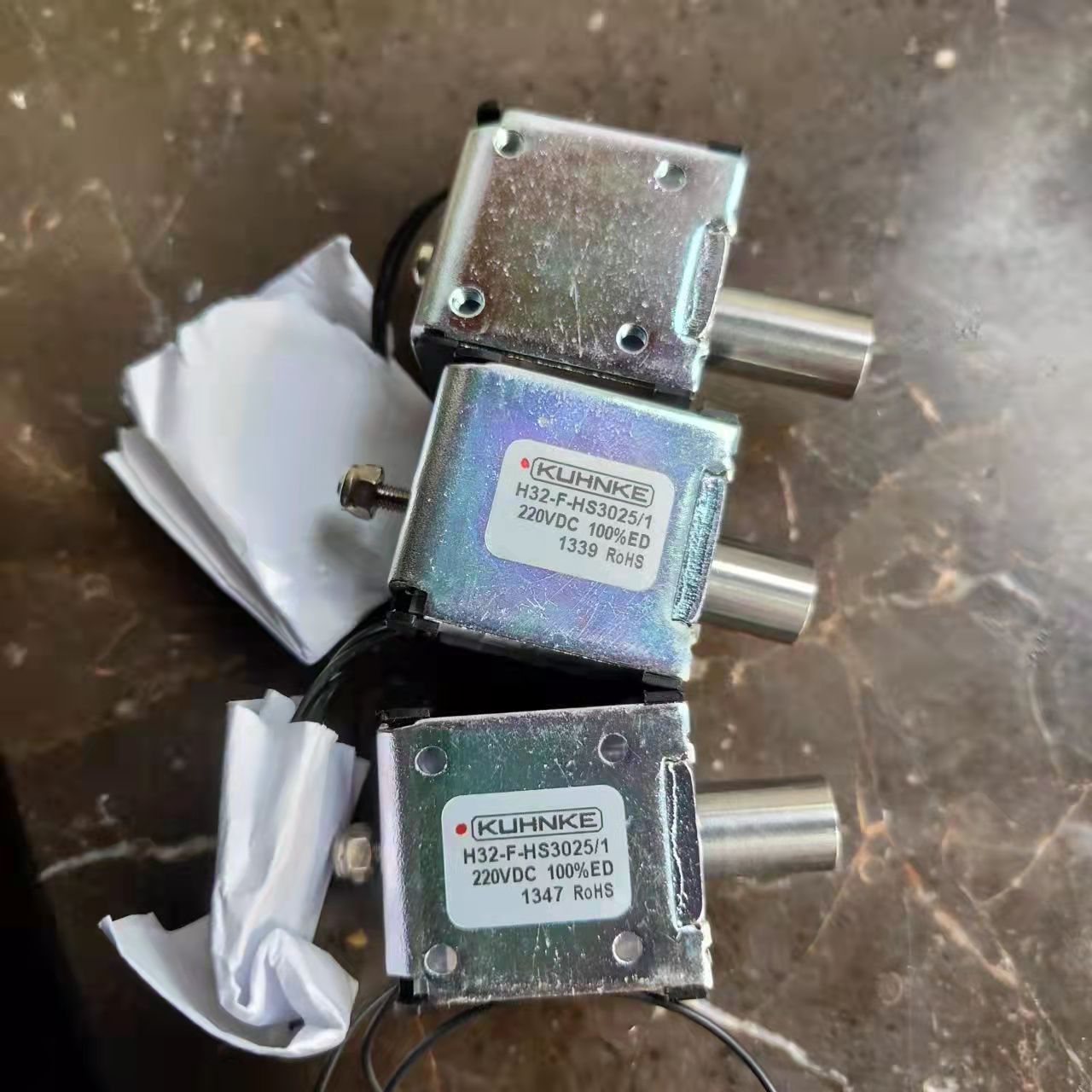 H32-F-HS3025/1 220VDC 100%ED1347RoHS合闸闭锁电磁铁HUHNKE昆科