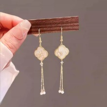 新中式四叶草长款流苏耳环女小众设计高级感耳夹女新款无耳洞耳饰