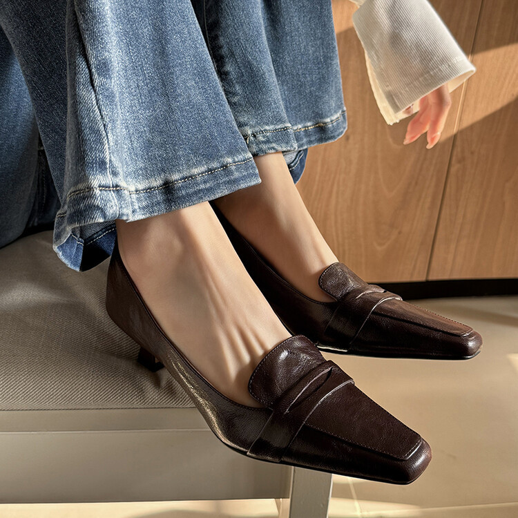 Retro leather shoes for work and office square toe stiletto heels