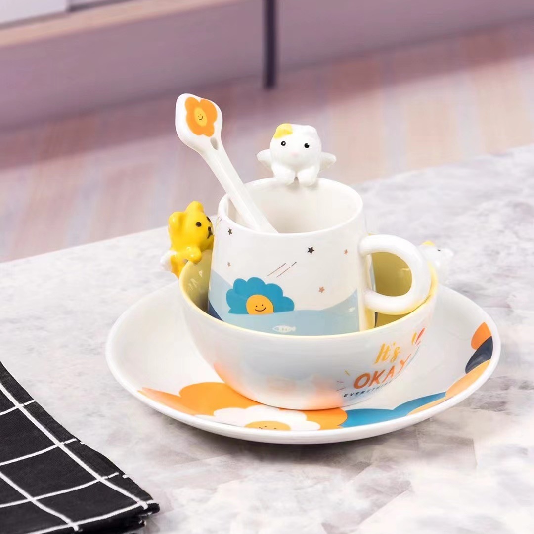 Personalidad creativa en línea rojo de alta apariencia de dibujos animados lindo vajilla de cerámica tazón taza cuchara combinación traje regalo