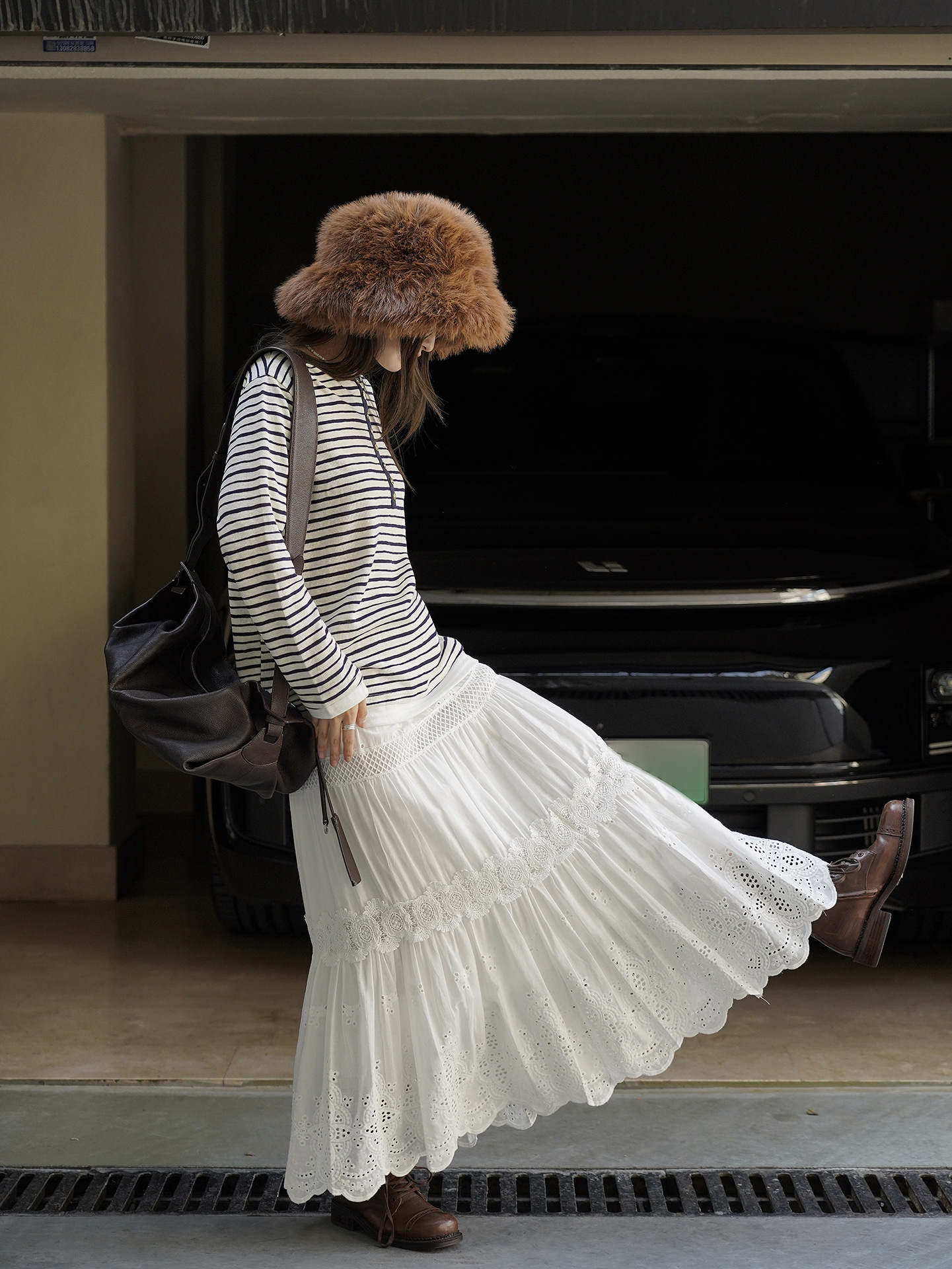 Louvre Early Autumn New Bohemian Romantic Style Hollow Lace Petal Solid Color Loose Wide Hem Long Skirt For Women_ecoleips.com