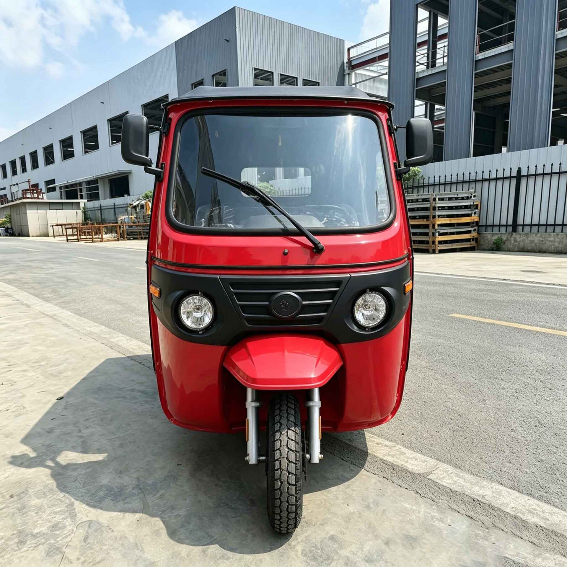 Fuel-Powered Three-Wheeled Passenger Transport Vehicle for Export, Tuk-Tuk, Southeast Asia, India, Passenger Operation Tricycle