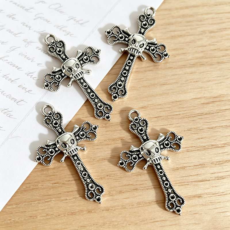 European and American Halloween Skull Cross Ancient Silver Alloy Pendant DIY Jewelry Handmade Necklace Ornament Accessory